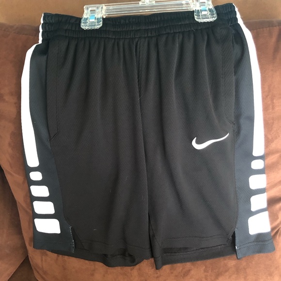 boys nike athletic shorts